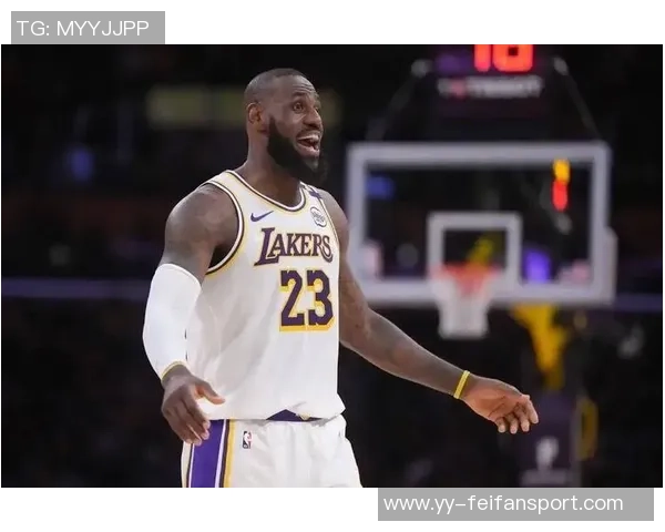 徐静雨分析詹姆斯末节表现与GOAT防守不足引发热议 徐静雨分析詹姆斯末节表现与GOAT防守不足引发热议