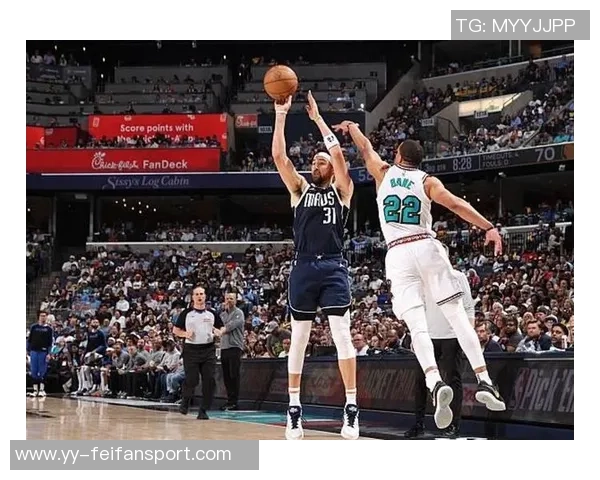 克莱半场表现不佳仅得7分三分球命中率低迷正负值惨淡