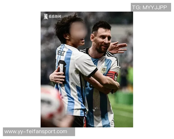 德佩社交媒体分享与罗纳尔多合影致敬传奇球星现象与老大同框瞬间