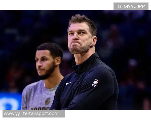 斯普利特谈杨瀚森在球队战术中的关键角色与中轴策应作用