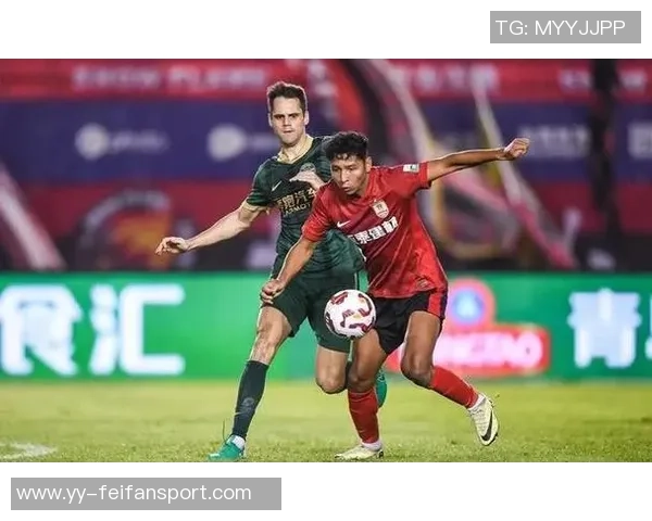 北京国安迎来新援茹子楠阿不都海米提贾非凡邓捷夫正式加盟球队